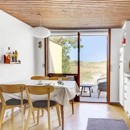 The Yellow House 200 Metres From The Tatil Evi Ålbæk