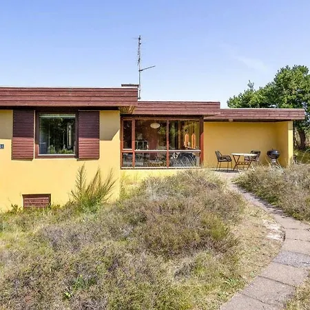 Tatil Evi The Yellow House 200 Metres From The Ålbæk
