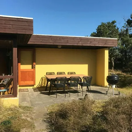 The Yellow House 200 Metres From The בית נופש *